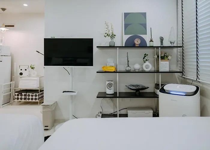Hongik Univ Station Yeonnam Cozy Airport Railroad 2 Queen Beds Appartamento
