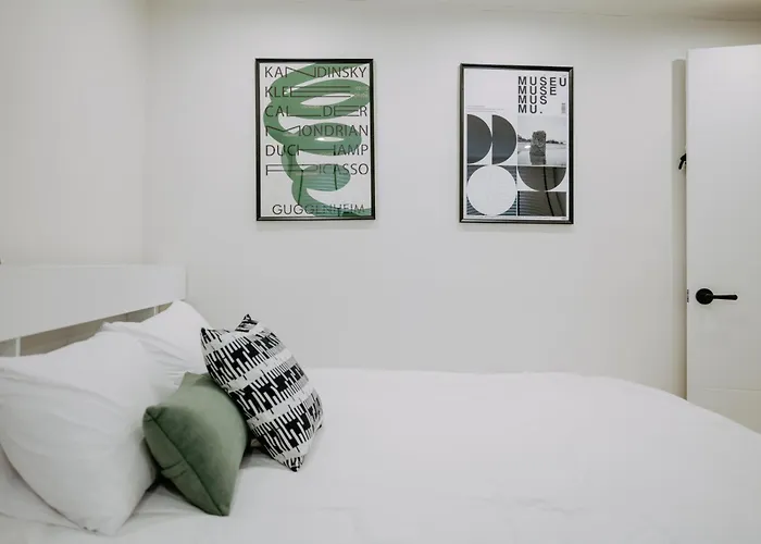 Appartamento Hongik Univ Station Yeonnam Cozy Airport Railroad 2 Queen Beds *